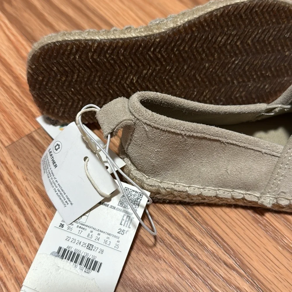 Zara kids Light Gray taupe genuine Suede Espadrilles flats size 9.5 - 26 toddler